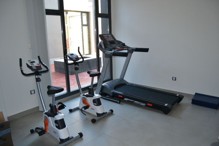 bicicletas estáticas y cinta de correr para los residentes de Campolar Bierzo